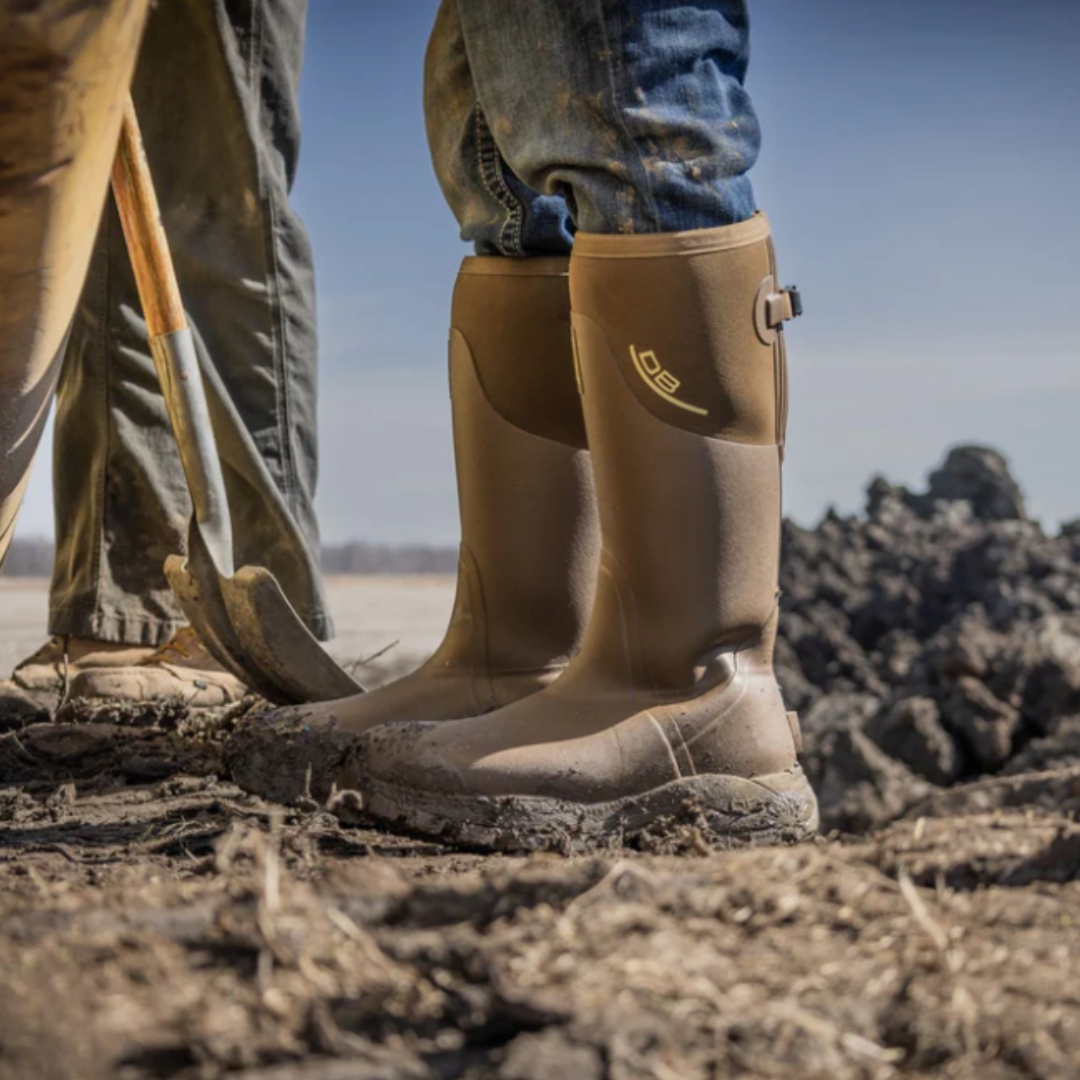  Dive Bomb DBT 400 Knee Boots. Photo by Dive Bomb Industries